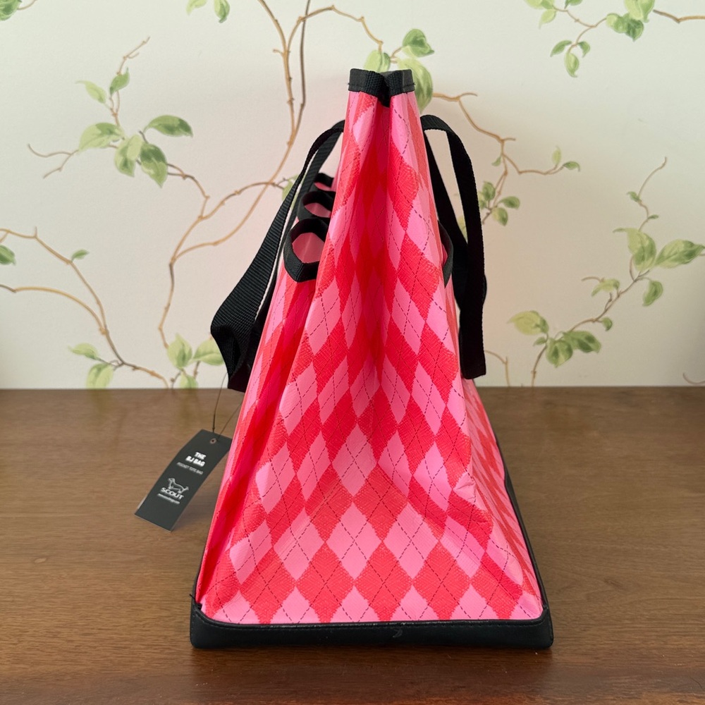 Scout The BJ Pocket Tote Bag Pink Argyle - Picture 9 of 11